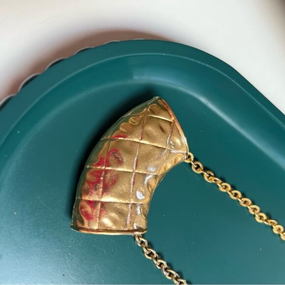 Vintage 1980s Gold Toned Textured 3D Tubular Necklace / Scarf Pendant - Picture 4 of 7